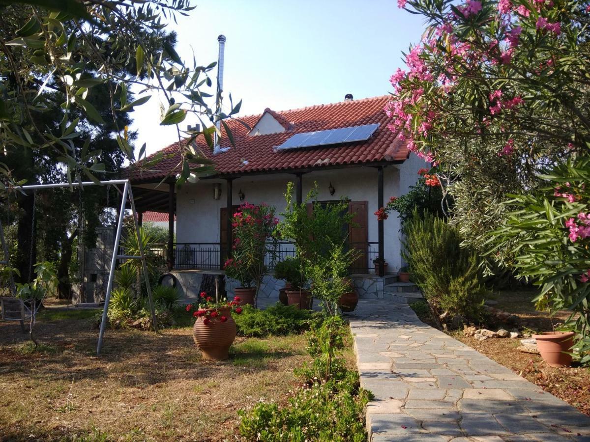 Апартаменты Smaro'S House Скала-Каллирахис Экстерьер фото